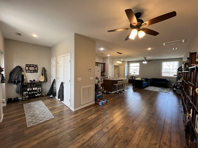 610 N Center St, Willow Springs, MO 65793 - interior space featuring dark wood-type flooring, recessed lighting, visible vents, and ceiling fan
