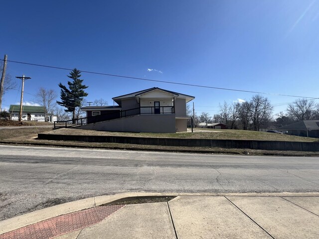 610 N Center St, Willow Springs, MO 65793 - view of front facade