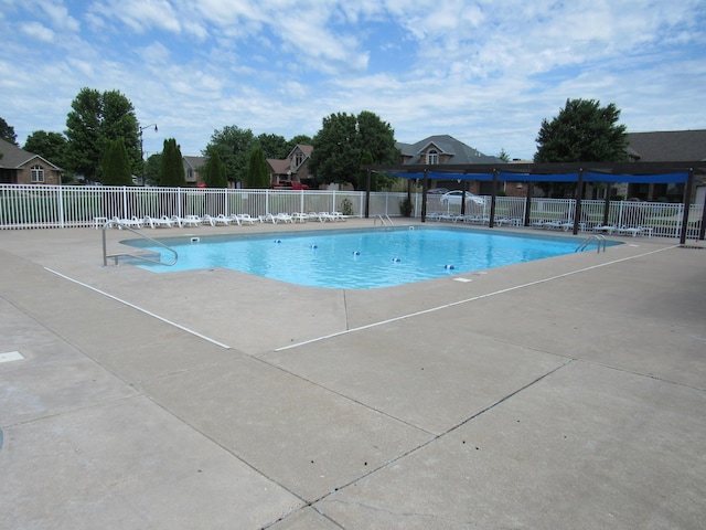 640 S Shuyler St, Republic, MO 65738 - community pool with a patio area