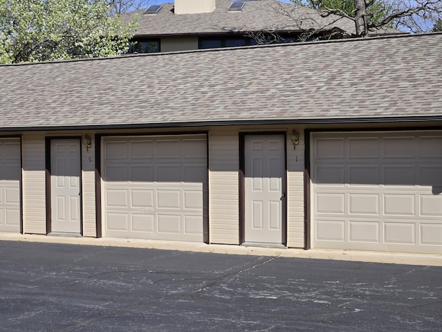 300 Port Dr Unit 5, Kimberling City, MO 65686 - view of garage