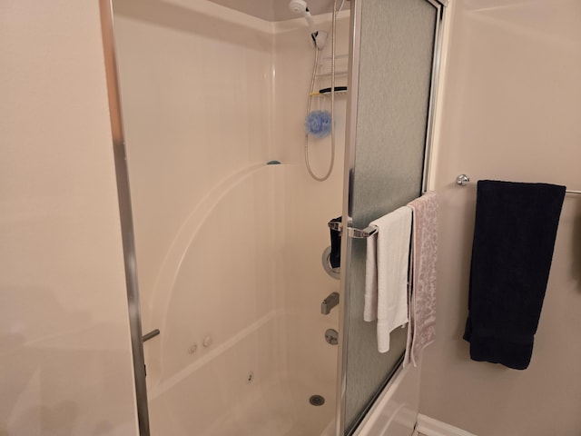 300 Port Dr Unit 5, Kimberling City, MO 65686 - full bath with bath / shower combo with glass door