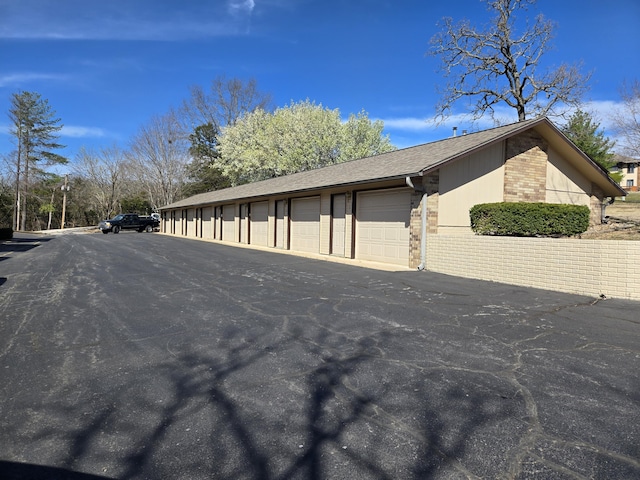 300 Port Dr Unit 5, Kimberling City, MO 65686 - view of garage
