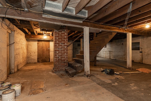 218 Lillian Pl, Bolivar, MO 65613 - unfinished basement with stairs
