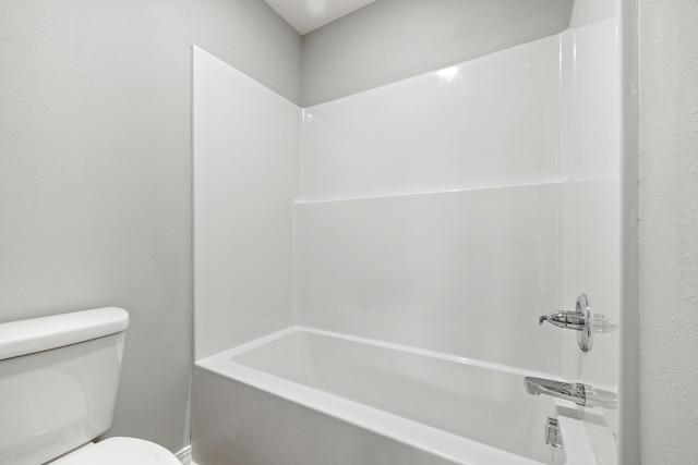 200 N Madison Ave, Mansfield, MO 65704 - full bath featuring tub / shower combination and toilet