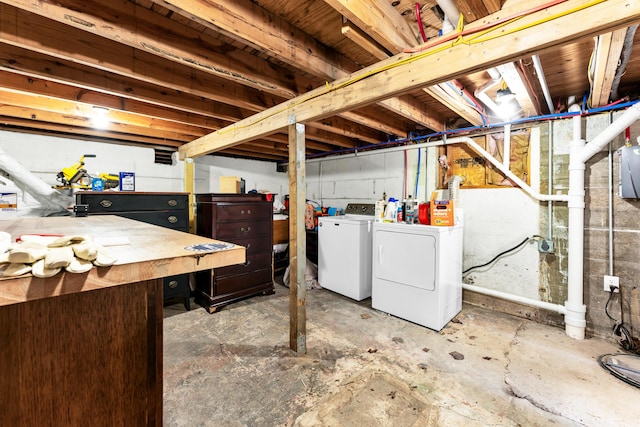 504 Brown St, Branson, MO 65616 - unfinished below grade area with washing machine and dryer