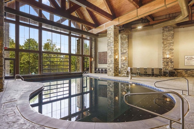 view of swimming pool