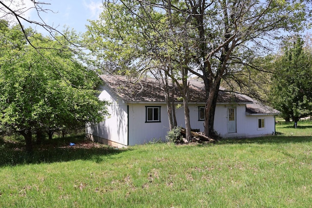 3987 County Road 2350, Pomona, MO 65789 - rear view of property featuring a lawn