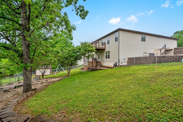 32 Homewood Ln, Kimberling City, MO 65686 - view of yard with an outdoor structure, fence, and a shed