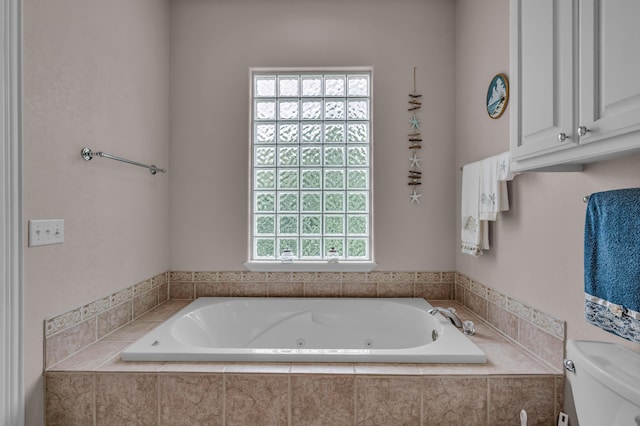 3607 Quail Run Rd, West Plains, MO 65775 - full bath with a tub with jets and toilet