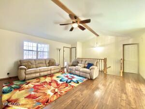 4815 Kingswood Ln, Diamond, MO 64840 - photo 5