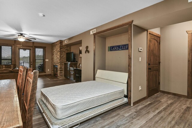 164 Dogwood Park Trl Bldg 1204, Branson, MO 65616 - bedroom featuring visible vents, dark wood-type flooring, access to exterior, and baseboards