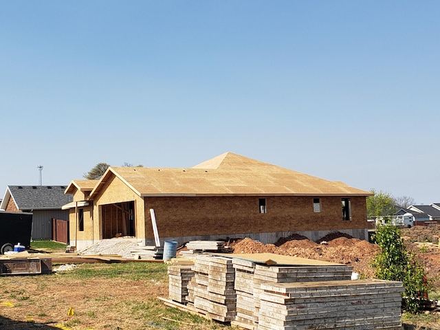 view of side of property