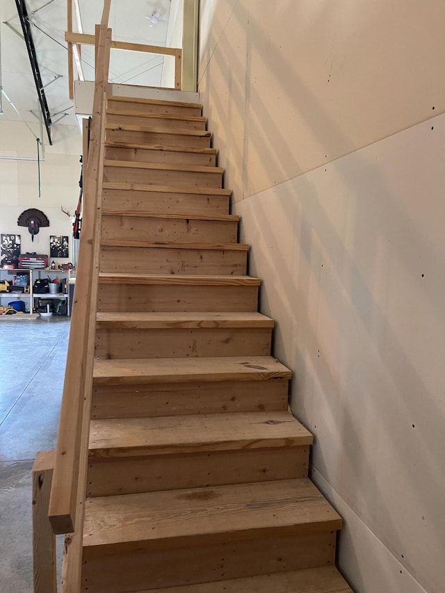 3826 S 77th Rd, Dunnegan, MO 65640 - view of staircase
