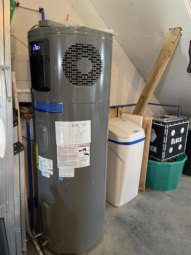 3826 S 77th Rd, Dunnegan, MO 65640 - utilities featuring heat pump water heater