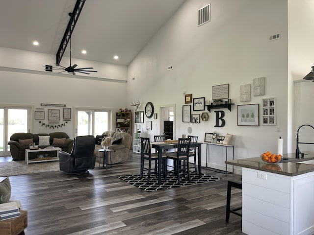 3826 S 77th Rd, Dunnegan, MO 65640 - living area with dark wood-type flooring, visible vents, a ceiling fan, and recessed lighting