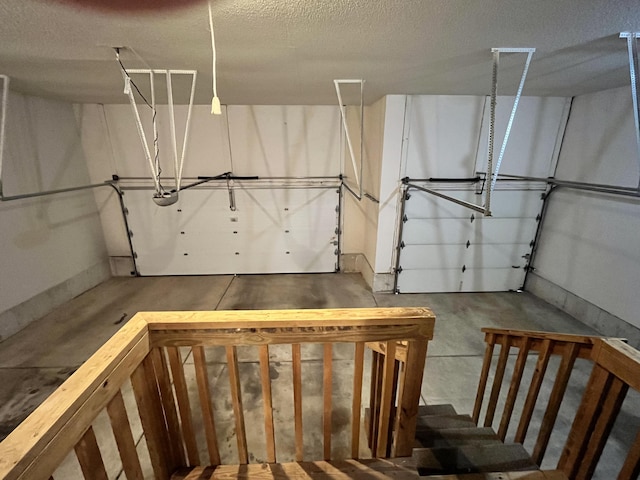 3899 W Woodland St, Springfield, MO 65807 - view of garage