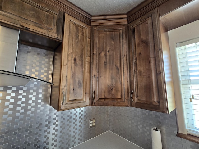 21282 County Road 295, Hermitage, MO 65668 - interior details with a textured ceiling
