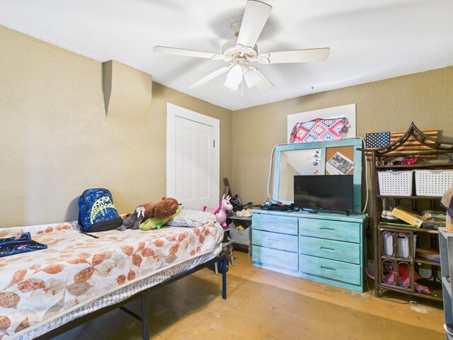 412 N Center St, Willow Springs, MO 65793