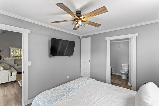 27857 Farm Rd Unit 1250, Golden, MO 65658 - bedroom featuring wood finished floors, crown molding, baseboards, a ceiling fan, and ensuite bath