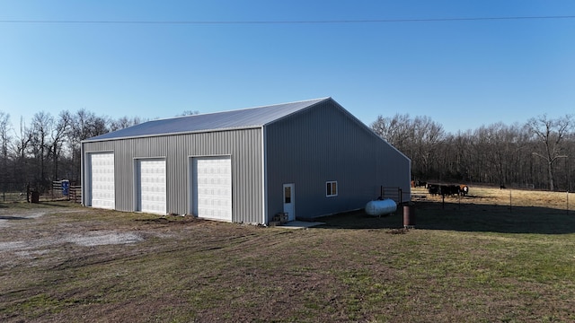 view of detached garage