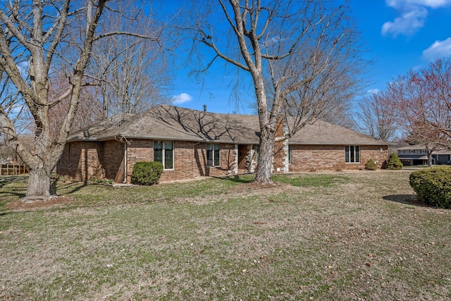 3131 E Southern Hills Blvd, Springfield, MO 65804 - ranch-style house with a front yard, brick siding, and roof with shingles