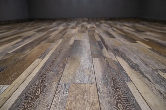 203 E Steel St, Seymour, MO 65746 - view of wooden deck