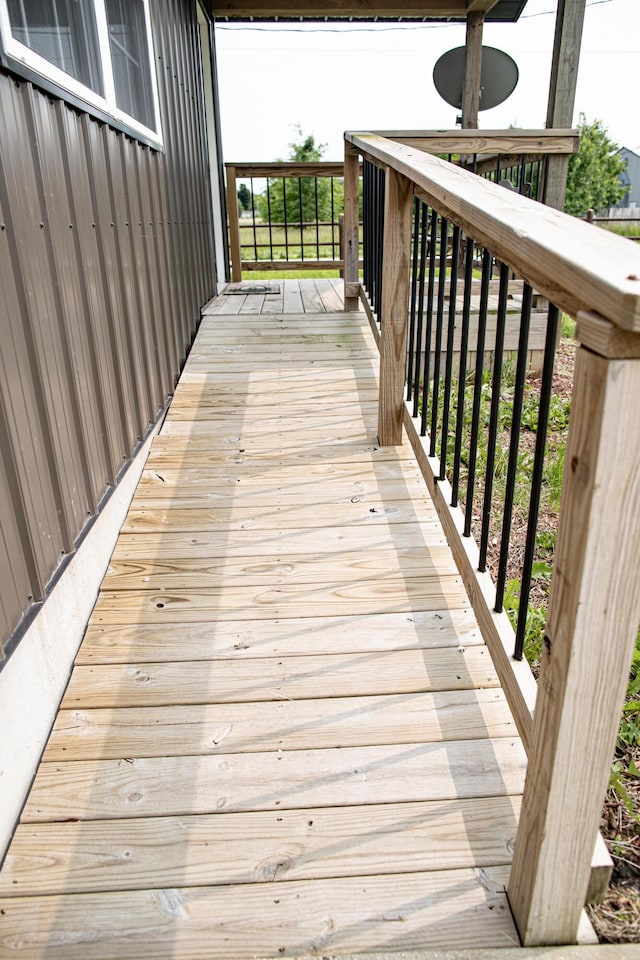 203 E Steel St, Seymour, MO 65746 - view of wooden terrace