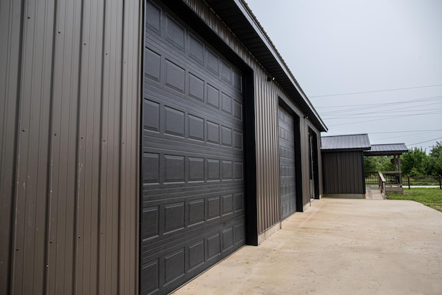 203 E Steel St, Seymour, MO 65746 - view of garage