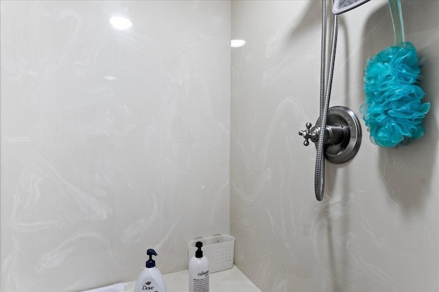 500 Navajo Trl, Kimberling City, MO 65686 - full bath featuring a shower