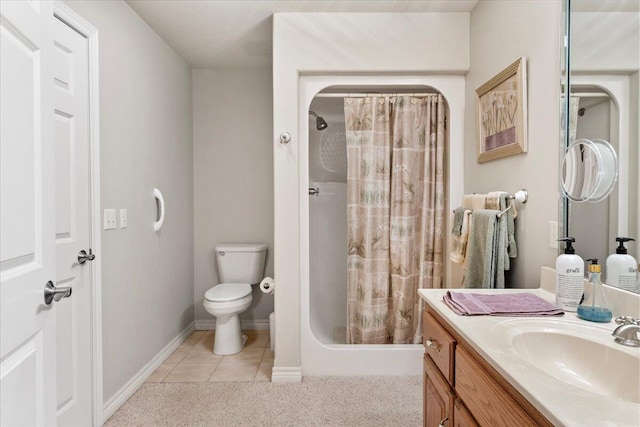 500 Navajo Trl, Kimberling City, MO 65686 - full bathroom featuring a shower with shower curtain, vanity, baseboards, tile patterned flooring, and toilet
