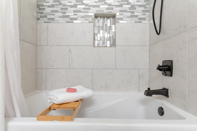 704 E Waterford Blvd, Ozark, MO 65721 - full bath with shower / bath combo