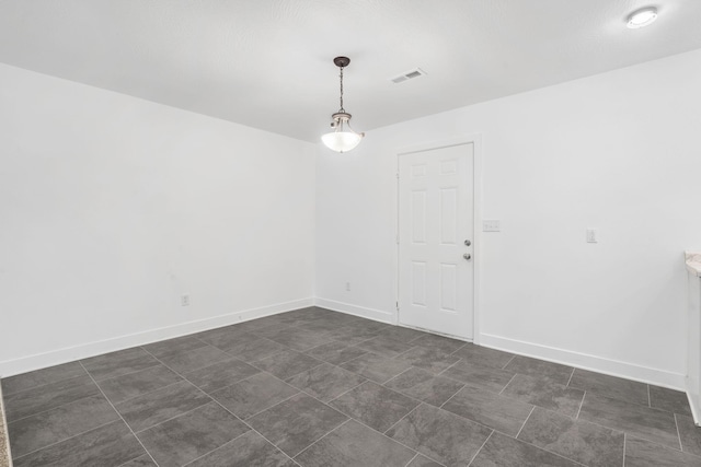 341 N Golden Ave, Springfield, MO 65802 - empty room featuring visible vents and baseboards