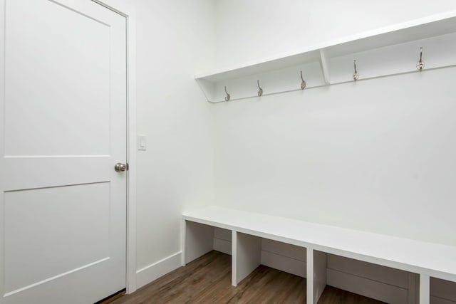 5896 Applewood Ave, Springfield, MO 65810 - mudroom featuring wood finished floors and baseboards