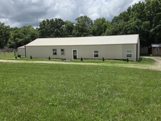 1978 E 473rd Rd, Halfway, MO 65663 - view of front of house with an outbuilding, an outdoor structure, and a front yard
