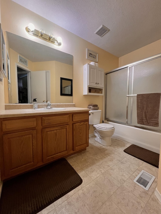 418 N Harrington Dr, Republic, MO 65738 - full bath featuring enclosed tub / shower combo, toilet, vanity, and visible vents