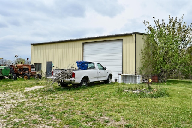 8100 Creek Rd, Hartville, MO 65667 - view of outbuilding featuring an outbuilding