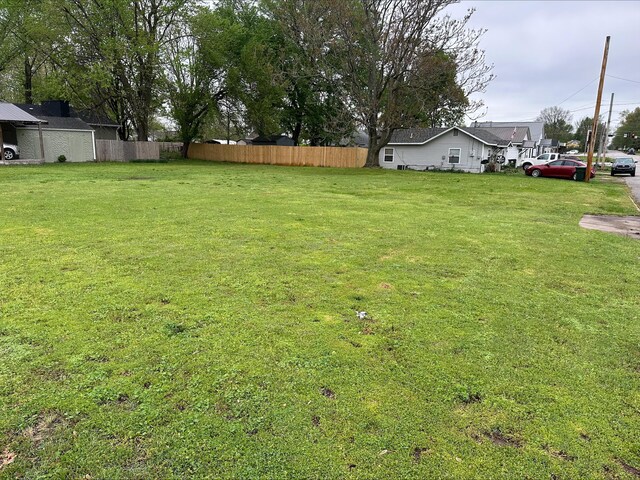 1221 S Market St, Mount Vernon, MO 65712