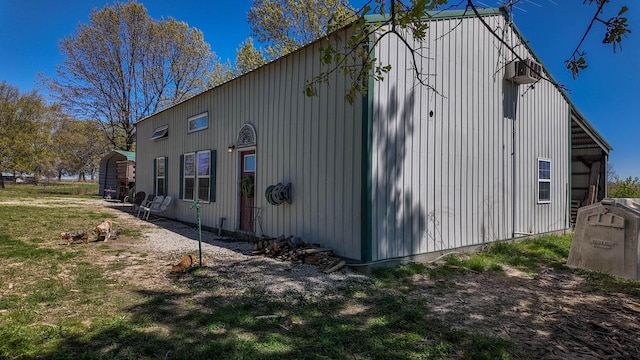 view of property exterior