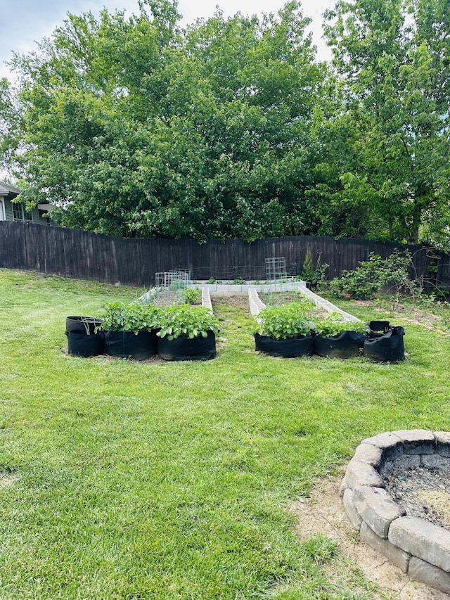 4723 W Portland St, Springfield, MO 65802 - view of yard featuring a vegetable garden