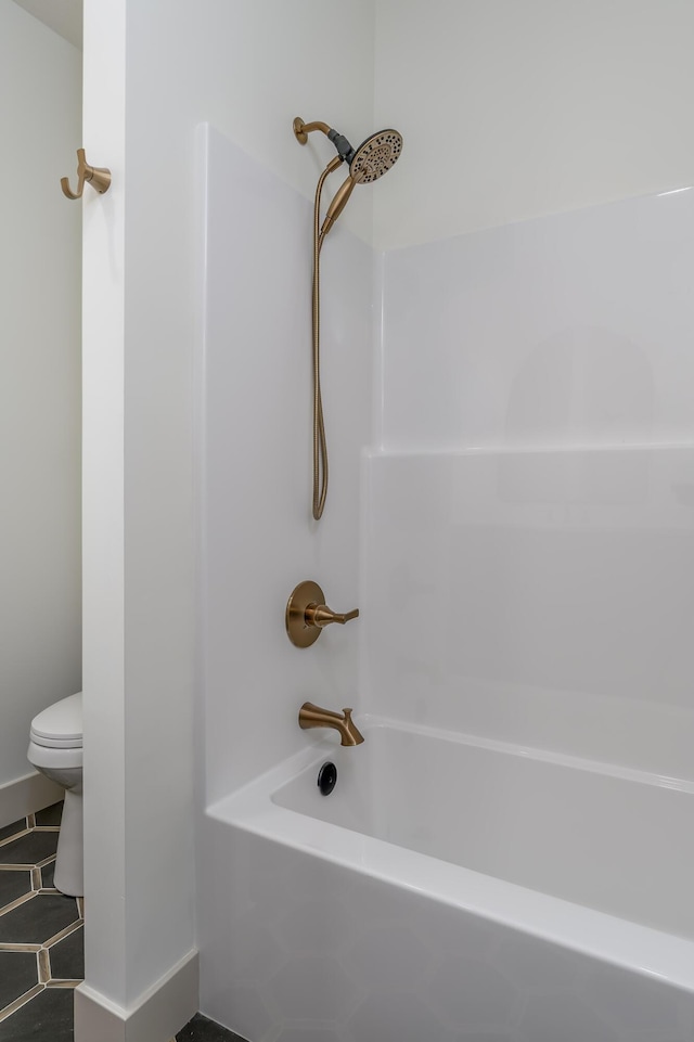 3800 W Broadmoor St, Springfield, MO 65807 - full bath featuring shower / washtub combination and toilet