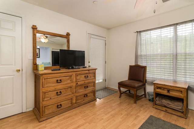 720 Fall Creek Dr Unit 3, Branson, MO 65616 - sitting room with ceiling fan and light wood-style floors