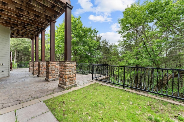 46 Wild Rose Ln, Lampe, MO 65681 - view of yard featuring fence and a patio
