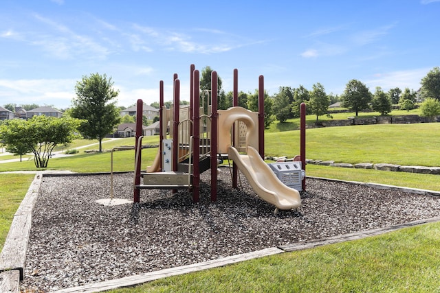 140 S Tuscany Dr Unit C, Hollister, MO 65672 - community play area with a yard