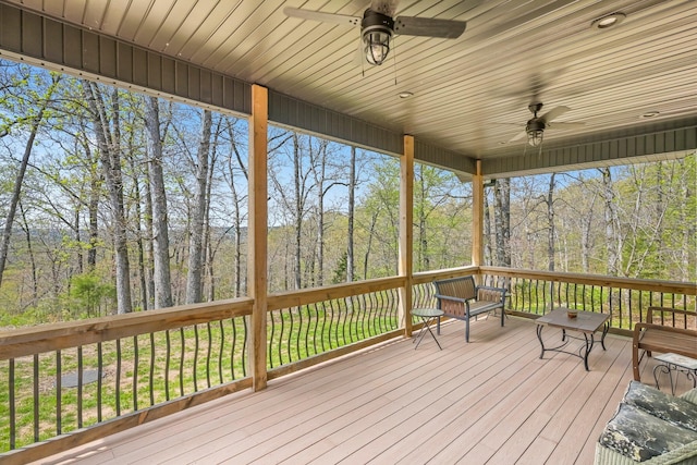 deck with ceiling fan