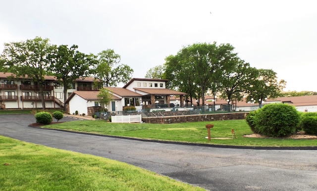 1901 Paradise Landing Rd Unit 1, Kimberling City, MO 65686 - view of front of property featuring a front yard