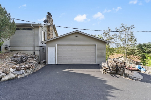 view of detached garage