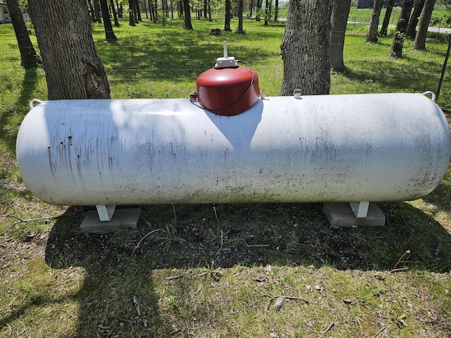 exterior details with heating fuel