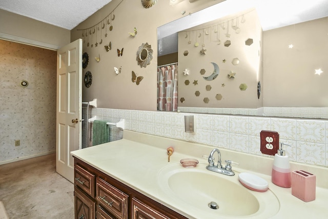 full bath with vanity