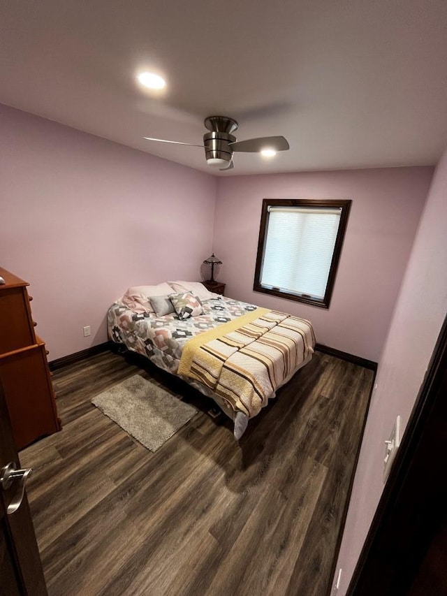 bedroom with baseboards, a ceiling fan, wood finished floors, and recessed lighting