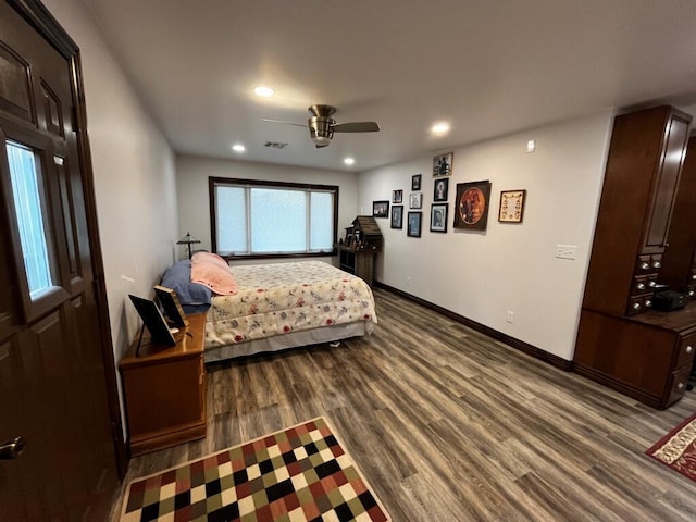bedroom featuring recessed lighting, baseboards, a ceiling fan, wood finished floors, and visible vents